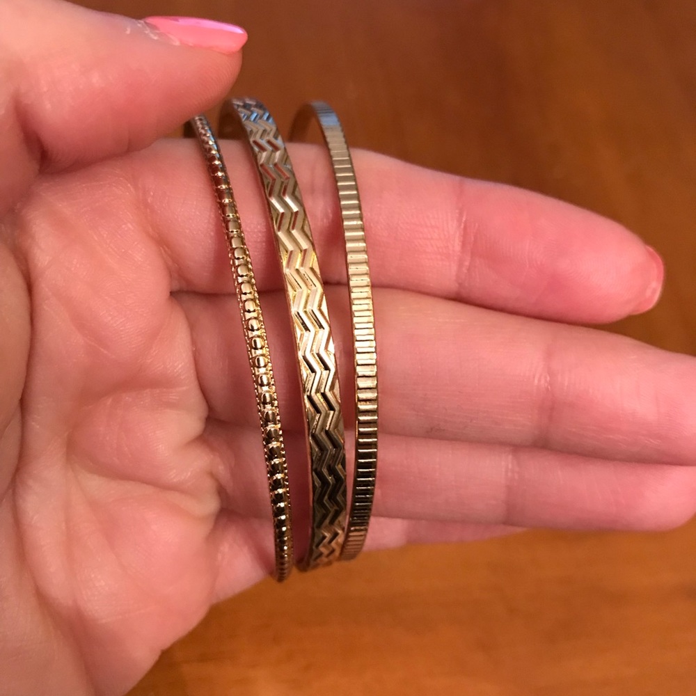 ๐3 Set Charm Bangles - Picture 4 of 8